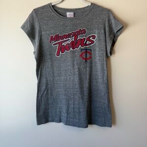 Woman’s Minnesota Twins Crew Neck Tee | Grey | Size XL
